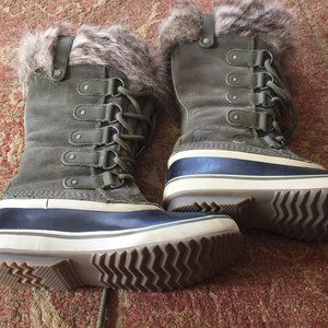 Sorel Joan of Arctic Waterproof Snow Boot Size 7